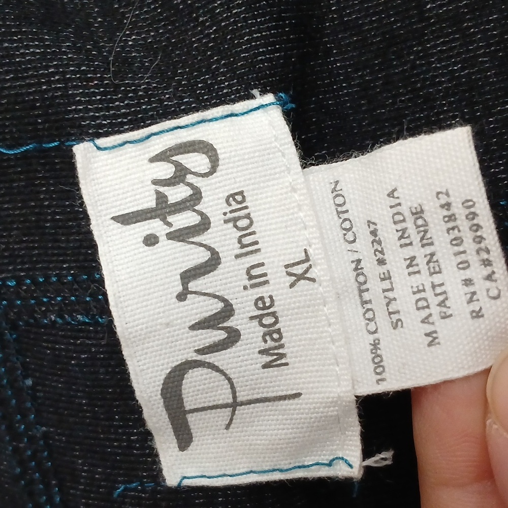 Purity Ruffle Front Sweater with Contrasting Inside / Single Button / Size XL - Picture 6 of 7